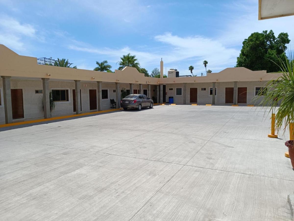 Hotel Romo Los Mochis Bagian luar foto